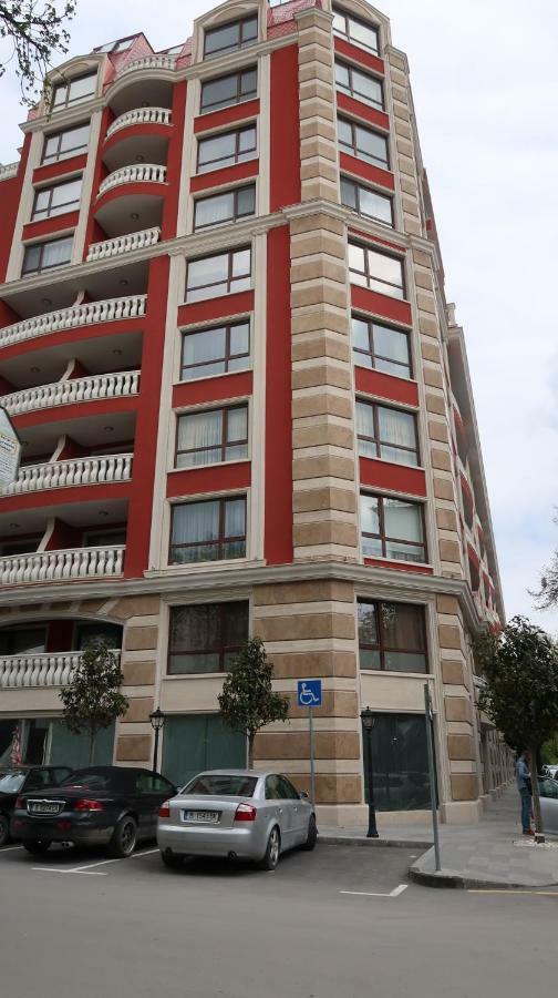 Apartment Grand Karavel Centre Varna Bagian luar foto