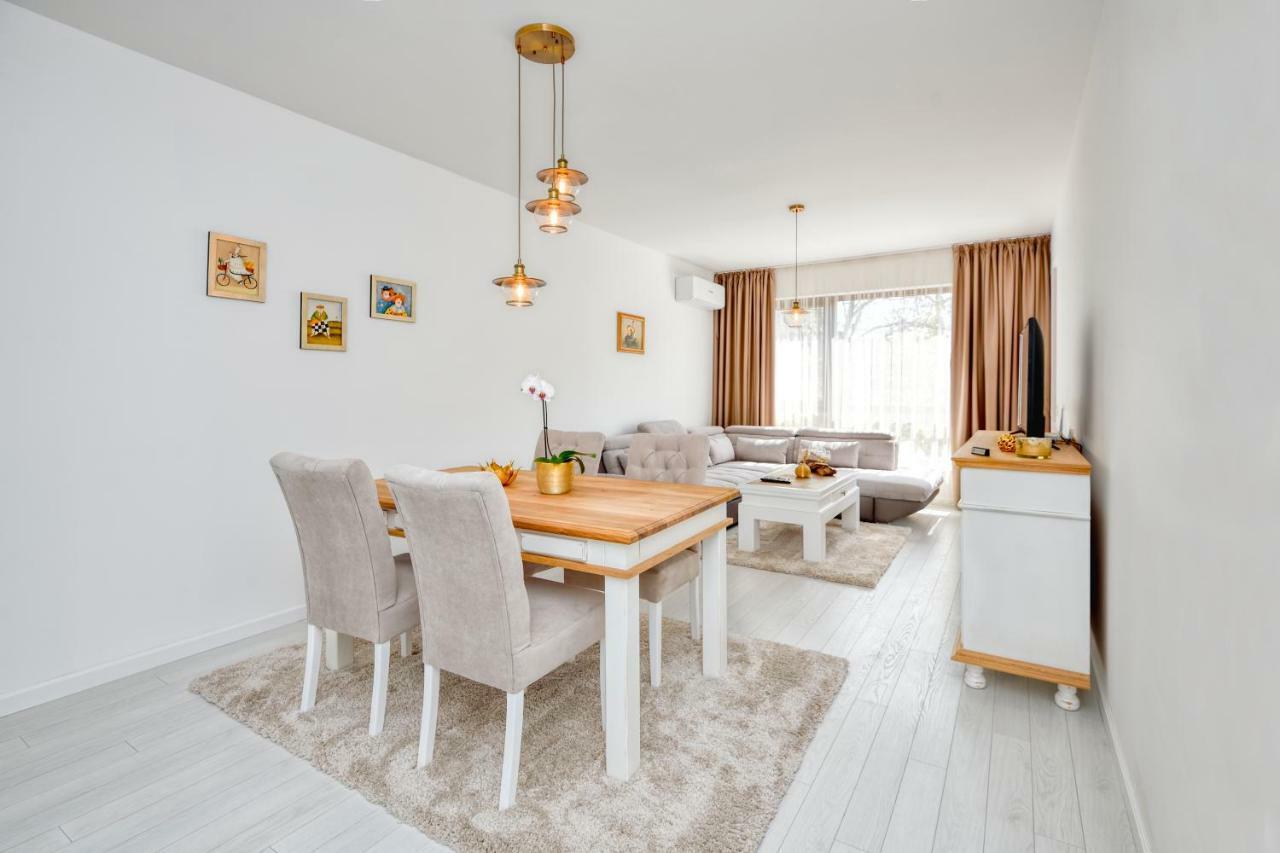 Apartment Grand Karavel Centre Varna Bagian luar foto